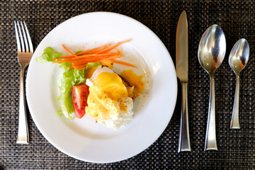 Eggs Benedict