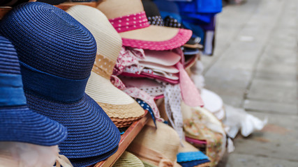 selling hats