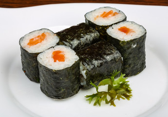 Salmon roll