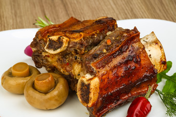 Roasted beef ribs