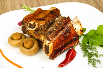 Roasted beef ribs