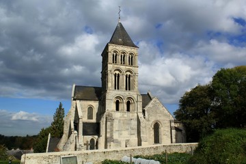 Fototapeta na wymiar Eglise romane en France