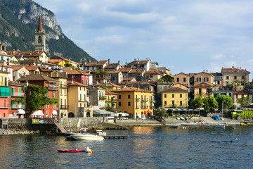 Fototapeta na wymiar scenic Lago di Como - Varenna village, north of Italy