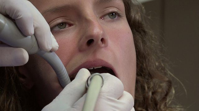 dentist uses its turbine