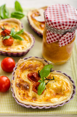 Quiche with cheese and cherry tomatoes