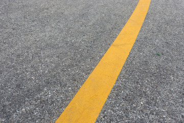 yellow line