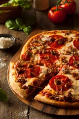 Crédence de cuisine en verre imprimé Pizzeria Homemade Meat Loves Pizza
