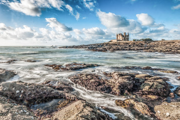 Beautiful clouds and waves in Quiberon, Brittany, West France - obrazy, fototapety, plakaty