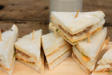 tuna sanwich and soy milk