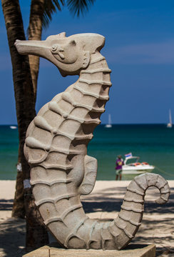 Seahorses sculpture
