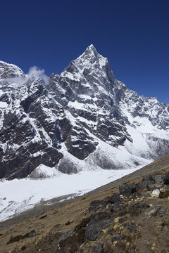 Cholatse from the Chola Khola valley, Sagarmatha National Park, Solukhumbu District, Nepal, Himalayas