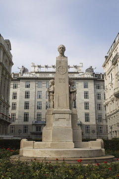 Post Office Savings Bank (Osterreichische Postsparkasse), designed by Otto Wagner, from Georg Koch Platz, Vienna, Austria