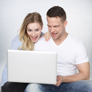 Couple did a bargain on the internet