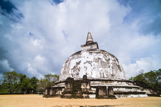 Kiri Vehera Dagoba in the Ancient City of Polonnaruwa, Sri Lanka