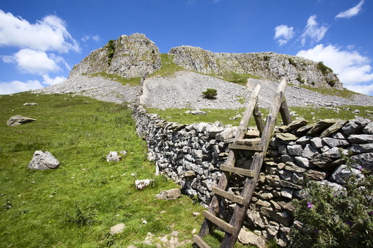 Robin Proctors Scar in Crummack Dale, Yorkshire Dales, Yorkshire