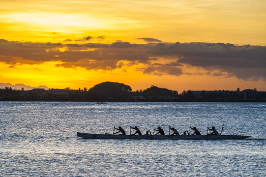 Evening rowing in the bay of Apia, Upolu, Samoa, South Pacific