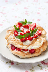  Pavlova cake