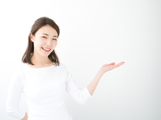 告知・若い女性