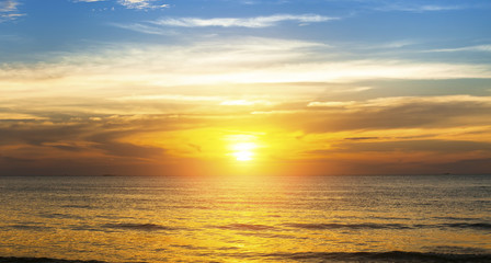 Naklejka na ściany i meble Beautiful sunset in the Sea beach.