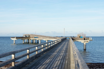 Obraz premium Erlebnis-Seebrücke in Heiligenhafen an der Ostsee, Deutschland