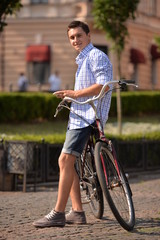 Obraz premium Couple with bicycles