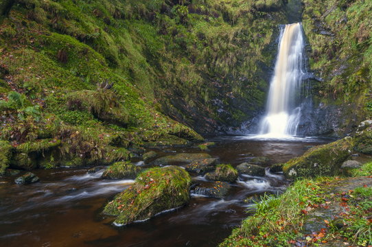 Llanrhaeadr ym Mochnant, Pistyll Rhaeadr Waterfalls, Berwyn Mountains, Powys, Wales 
