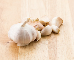 garlic on cutting board