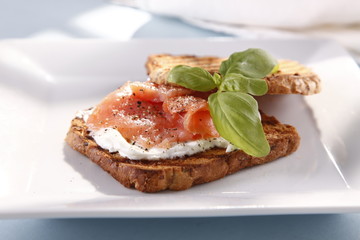 sandwich with salmon  