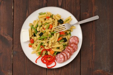 Penne with green beans, red hot pepper, salami and feta cheese w