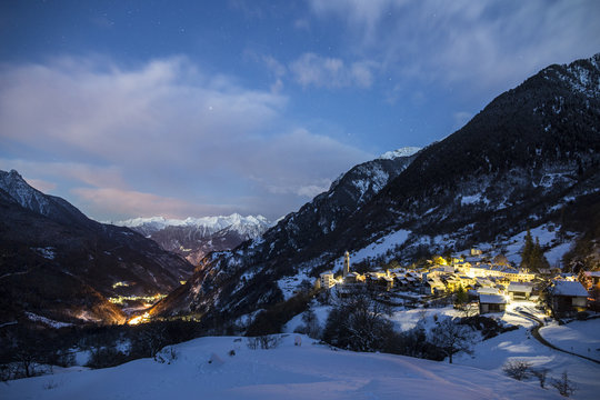The fairy-tale village of Soglio lies on a ledge on the mountainside of Val Bregaglia, Canton of Graubunden