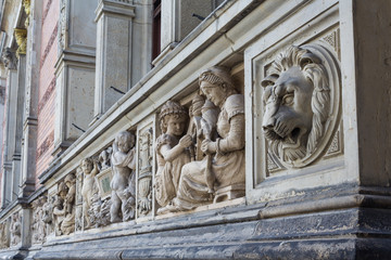 Obraz premium old building facade decoration, martin gropius bau, berlin germany 