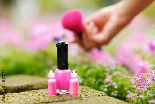 ピンクネイルアート ピンクのネイルツールを撮影 Wall Mural Masaandsaya