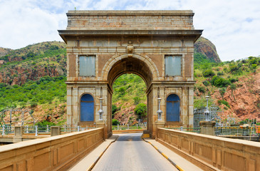 Fototapeta premium Hartbeespoort Dam Arch