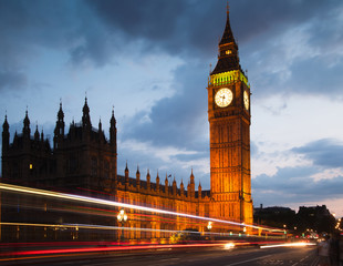 Fototapeta na wymiar London sunset. Big Ben and houses of Parliament