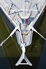 Bug eines Segelbootes