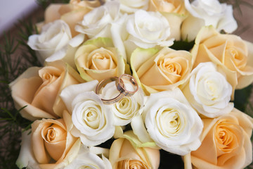 Wedding bouquet with rings