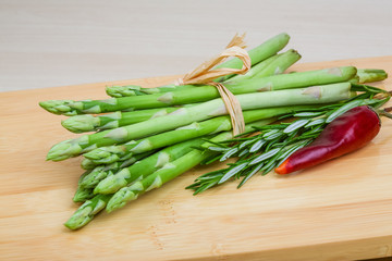 Raw asparagus