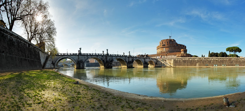  Fortress of Sant'Angelo and its reflection in river Tevere, Rom