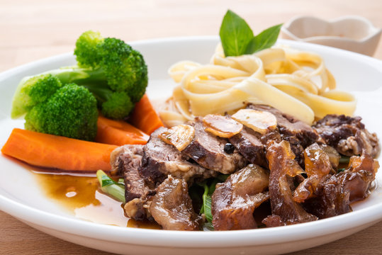 Broccoli beef with pasta