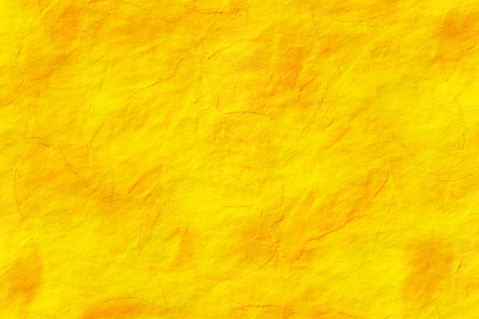 Hintergrund gelbes zerknittertes Papier © wendeliu