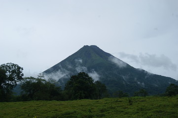 Fototapeta premium volcan arenal