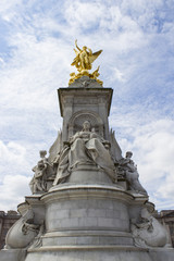 Statua commemorative per la regina Vittoria, Londra