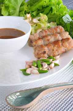 vietnamese meatball wraps
