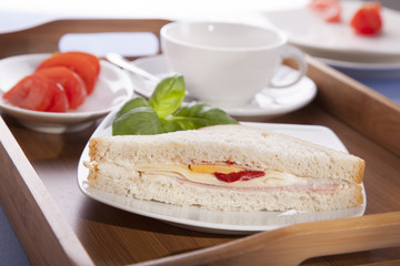 Ham and cheese sandwich 