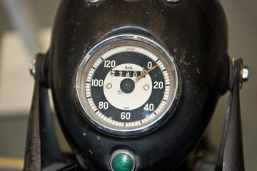 vintage speedometer