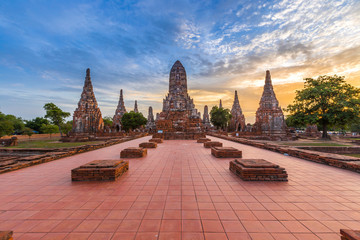 wat chaiwatthanaram temple, ayutthaya, thailand (ayutthaya histo - obrazy, fototapety, plakaty