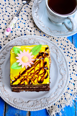 Cake square