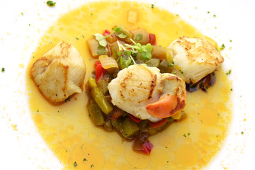 Fish Dish Braised Scallops with Onions and Peppers in Soup