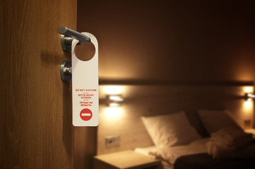 Do not disturb - hotel room interior - obrazy, fototapety, plakaty