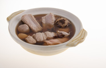 ba kut teh. Malaysian stew of pork and herbal soup,